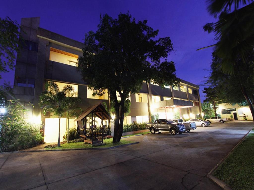 Srisomthai Hotel Ubon Ratchathani Exteriör bild