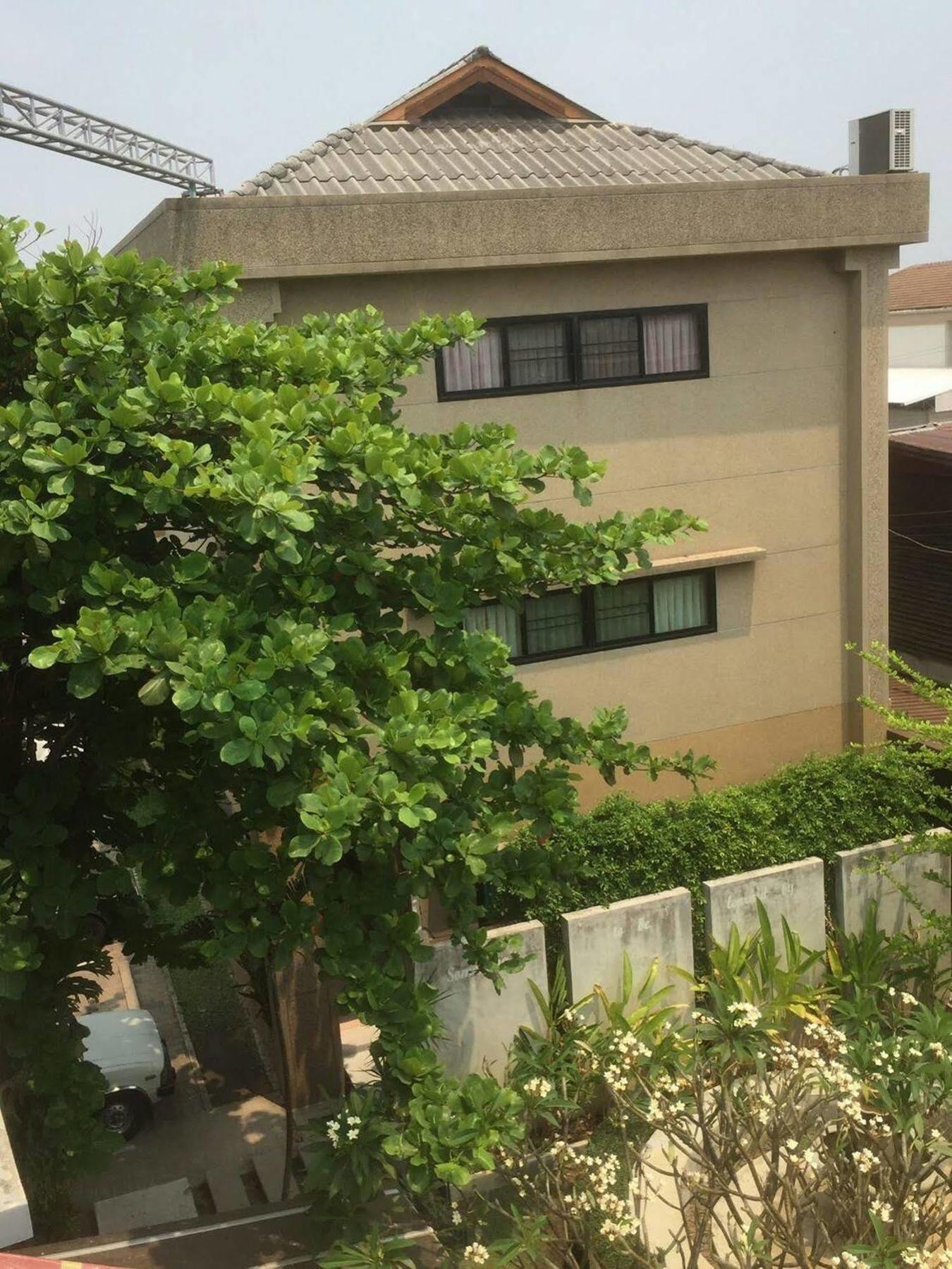 Srisomthai Hotel Ubon Ratchathani Exteriör bild